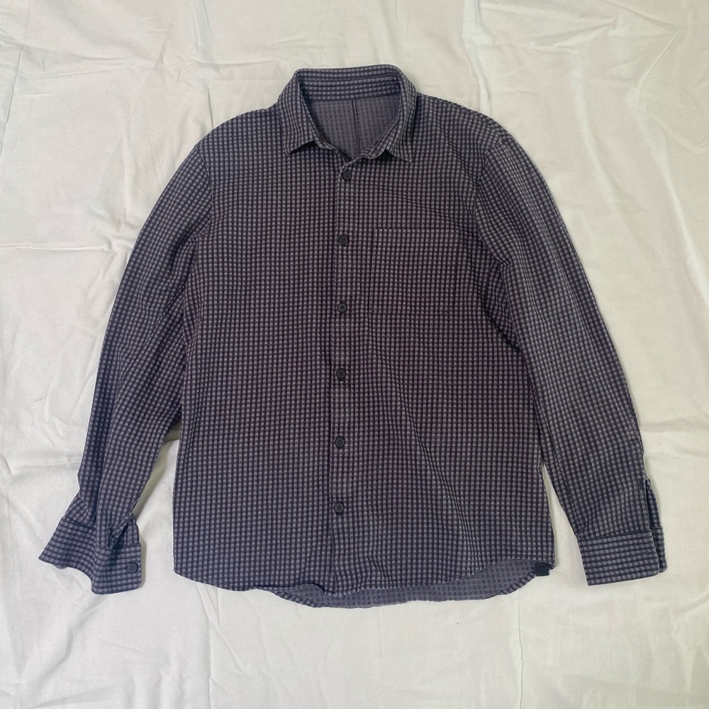 Lululemon men’s purple gingham button down shirt